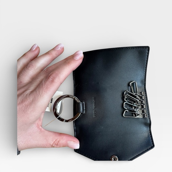 ✨ Michael Kors Signature Envelope Key Holder – Navy (NWT) ✨ - Picture 3 of 3